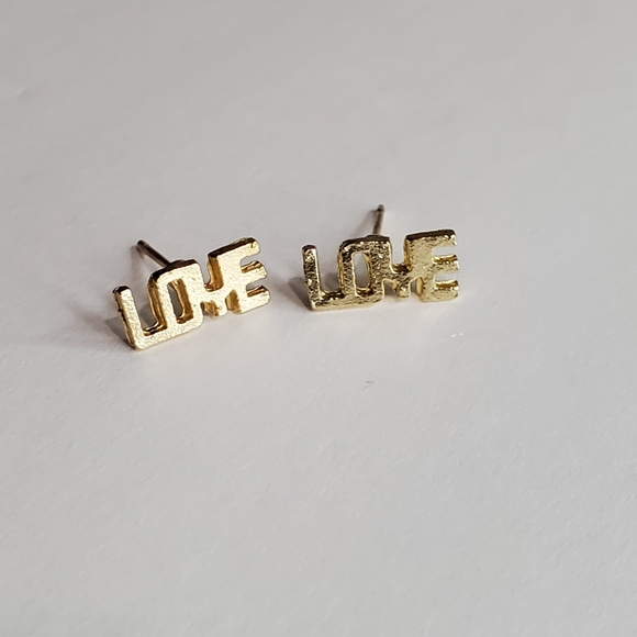 Love Stud Earrings,18k gold plated - Picture 1 of 2